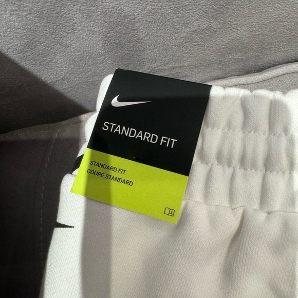 Kith men’s sweatshirt collaboration with NBA - Picture 12 of 16